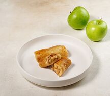 Блины с яблоком и корицей