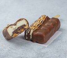 Чизкейк Сникерс