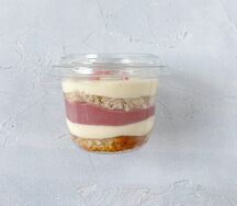 Клубничный йогурт