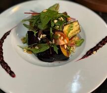 Салат с жареными баклажанами