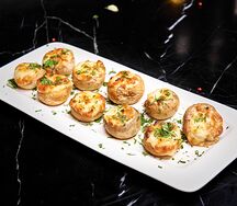 Шампиньоны, фаршированные сыром