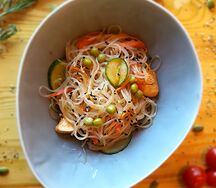 Теплый салат с фунчозой