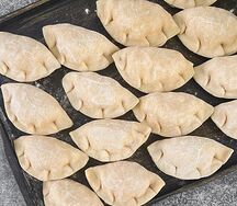 Вареники с капустой и яйцом
