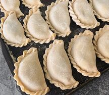 Вареники с картофелем и белыми грибами