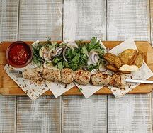 Шашлык из индейки с хмели-сунели