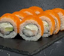 Филадельфия с креветкой и авокадо