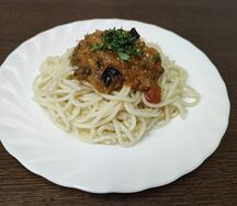 Паста с помидором и чесноком