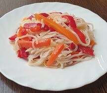 Лапша рисовая с овощами