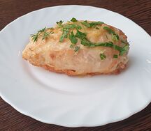 Куриный рулет с брынзой и шпинатом