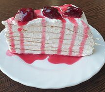 Десерт Блинный с фруктово-ванильным вареньем