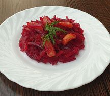 Салат из свеклы с курагой