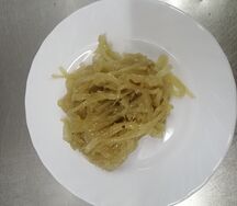 Лук жареный (топпинг к яичнице)