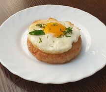 Котлета куриная с яйцом