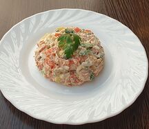 Салат из горбуши