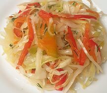 Салат из капусты с перцем