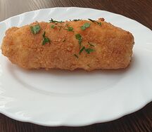 Рулет куриный с ветчиной и сыром