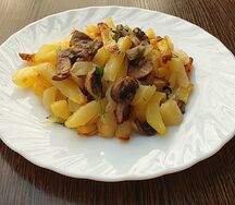 Картофель жареный с шампиньонами