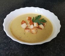 Суп - пюре овощной постный с гренками