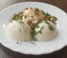 Яйцо с гарниром