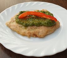 Куриная грудка с соусом Песто