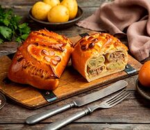 Кулебяка с картофелем и говядиной