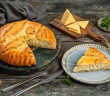 Пирог с сыром и зеленью