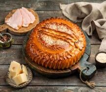 Пирог с ветчиной и сыром