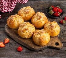 Пирожки с клубникой