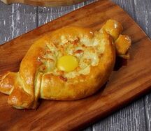 Хачапури по-аджарски