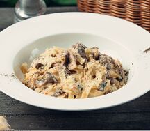 Феттуччине с курицей и грибами