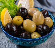 Оливки и маслины