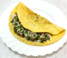 Омлет с грибами и сыром