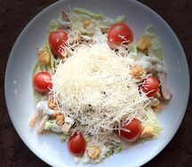Цезарь с курицей