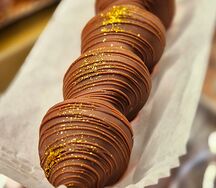 Клубника на шпажке
