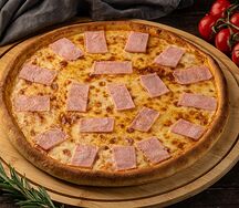 Пицца с ветчиной