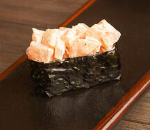 Суши с острым окунем