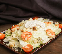 Салат Цезарь с креветкой