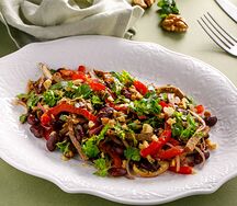 Салат Тбилиси с фасолью и говядиной