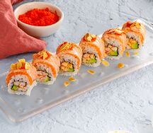Острый ролл с лососем и креветкой