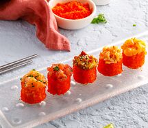 Острый ролл с миксом из морепродуктов