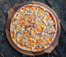 Пицца Четыре сыра (традиционное тесто)