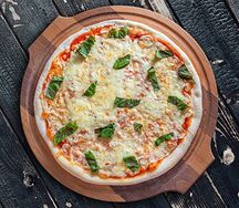 Пицца Маргарита (традиционное тесто)