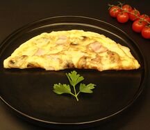 Омлет с беконом и грибами