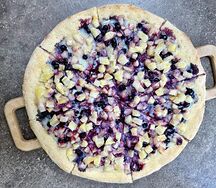 Пицца Сладкая с ананасом и черникой