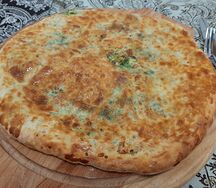Хачапури со шпинатом и сыром