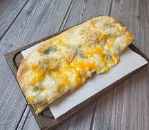 Сырная пицца