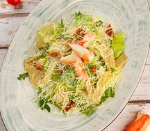 Салат с крабом и артишоками