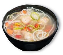 Суп куриный с лапшой