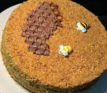 Карамельный медовик