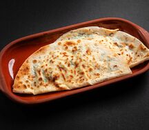 Кутабы с зеленью и сыром
